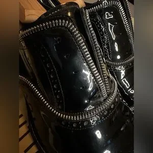 Louis Vuitton | Shoes | Louis Vuitton Men Black Patent  display picture 3